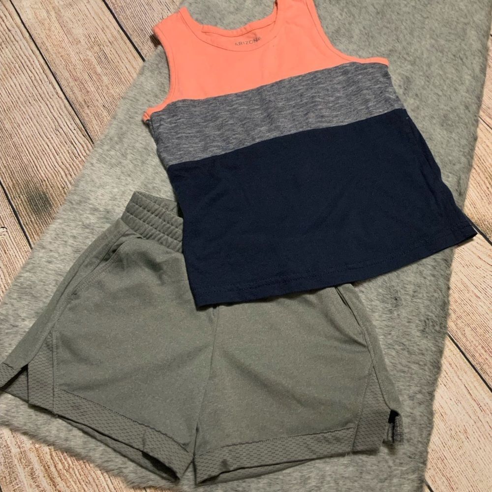 Kid’s Matching Tank Top & Shorts Set Size 4/5